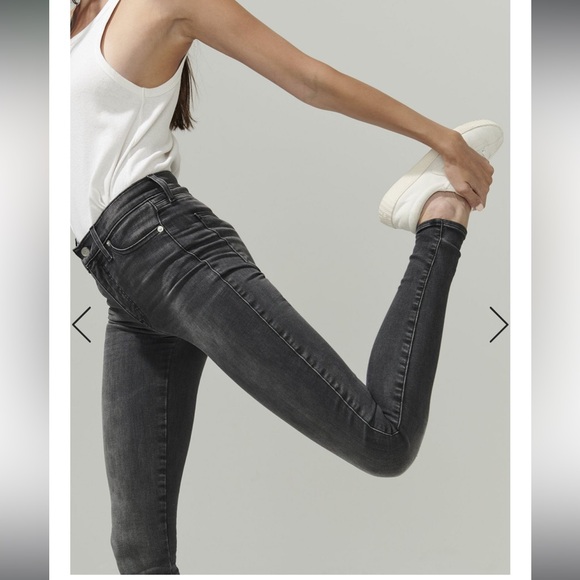 Lucky Brand Uni Fit High Rise Skinny Jean - Picture 8 of 11